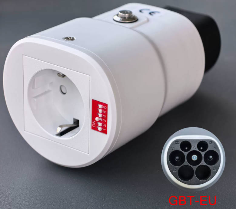 EV V2L & V2V Adapter 32A Compact - Detail 2